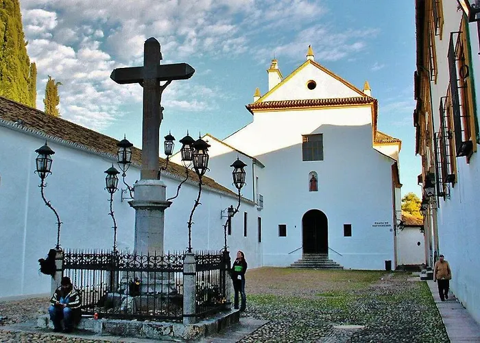 El Patio De Cruz Conde *