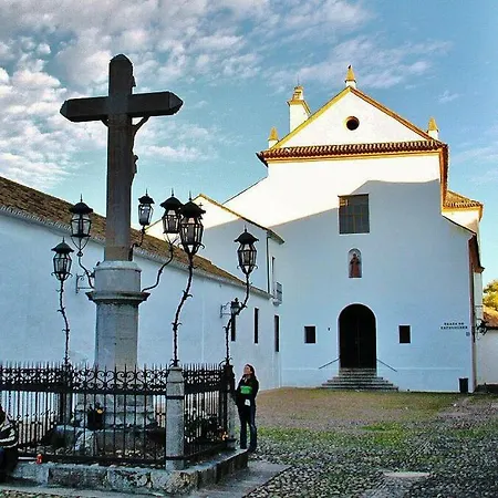 El Patio De Cruz Conde *