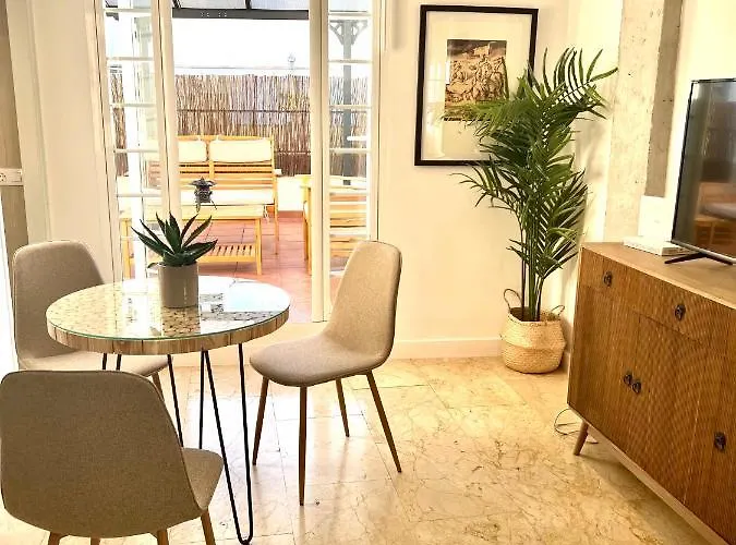 El Patio De Cruz Conde